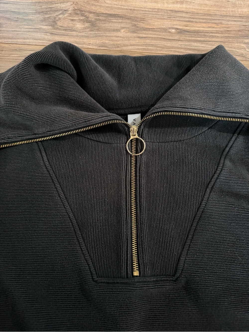 Varley Ribbed Half-Zip Pullover - Picture 3 of 7